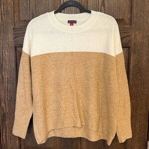 Vince Camuto Cream and Tan Crew Neck Sweater